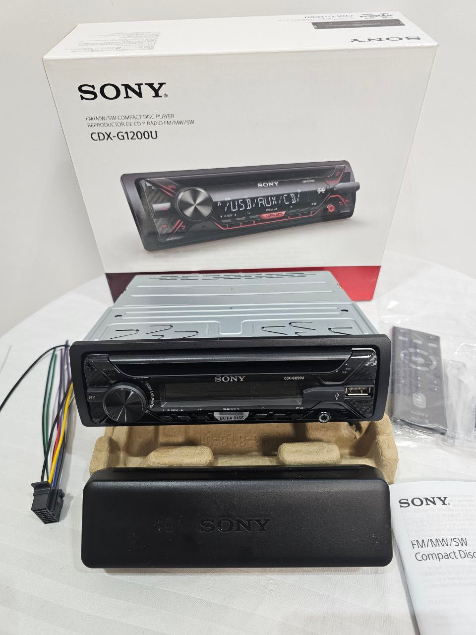 RADIO POSTE SONY OROGINAL بلوتوث مليون و ثلاث مئة وتسعون دينار