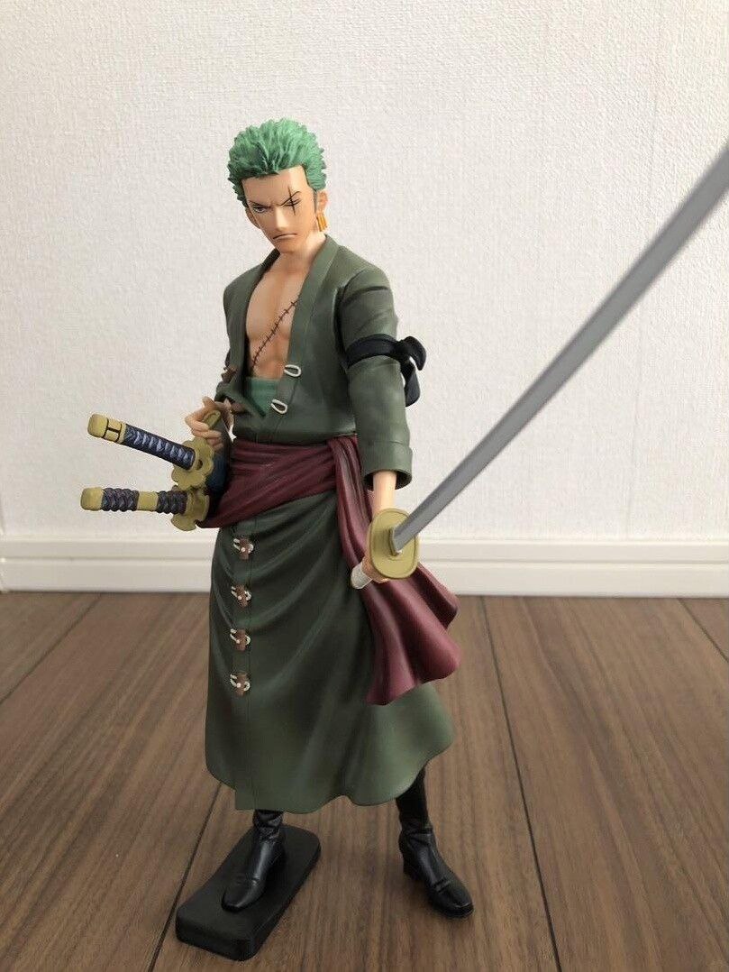 ✨💚 تمثال زورو – بطل ون بيس الأسطوري 💚✨